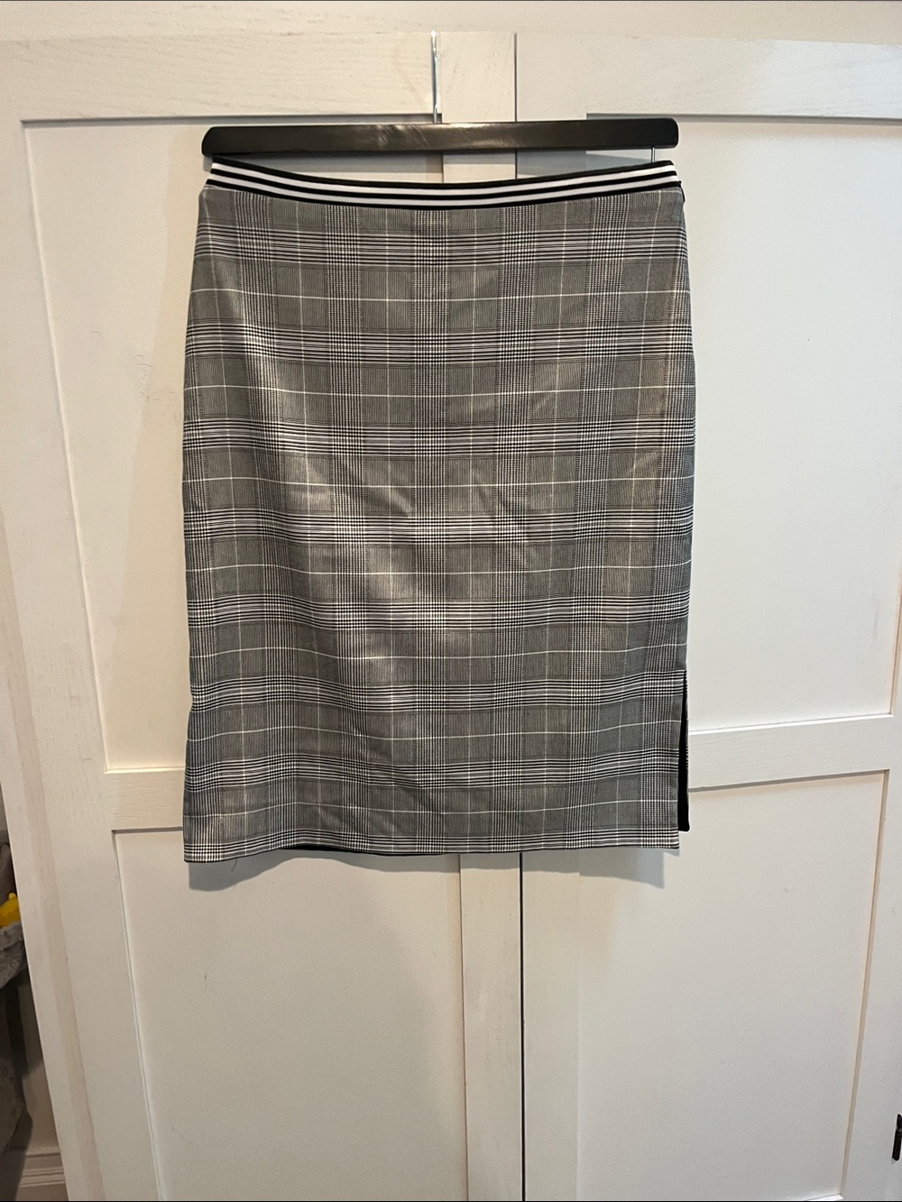 Banana Republic Gray Plaid Pencil Skirt with Striped Waistband